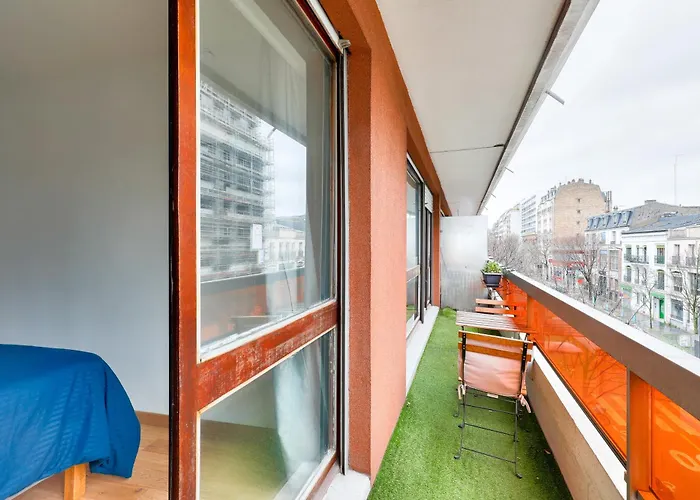 Quartier Saint Ambroise Апартаменты Париж