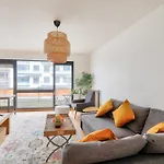 아파트 Quartier Saint Ambroise *